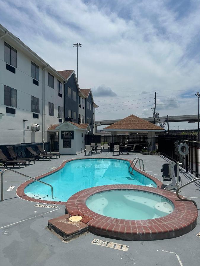 Candlewood Suites Stafford Houston Exterior photo